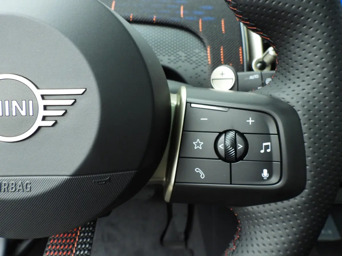 2.0 S John Cooper Works ALL4 John Cooper Works | pakket L | Panoramadak | Harman-Kardon | Driving Assistant Plus | Stoelverwarming | Comfort Access |