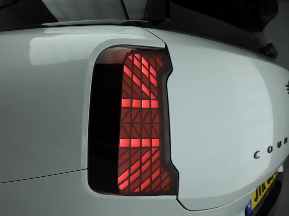 2.0 S John Cooper Works ALL4 John Cooper Works | pakket L | Panoramadak | Harman-Kardon | Driving Assistant Plus | Stoelverwarming | Comfort Access |