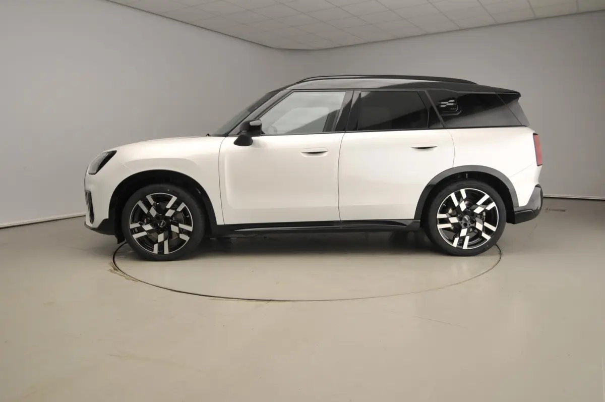 2.0 S John Cooper Works ALL4 John Cooper Works | pakket L | Panoramadak | Harman-Kardon | Driving Assistant Plus | Stoelverwarming | Comfort Access |