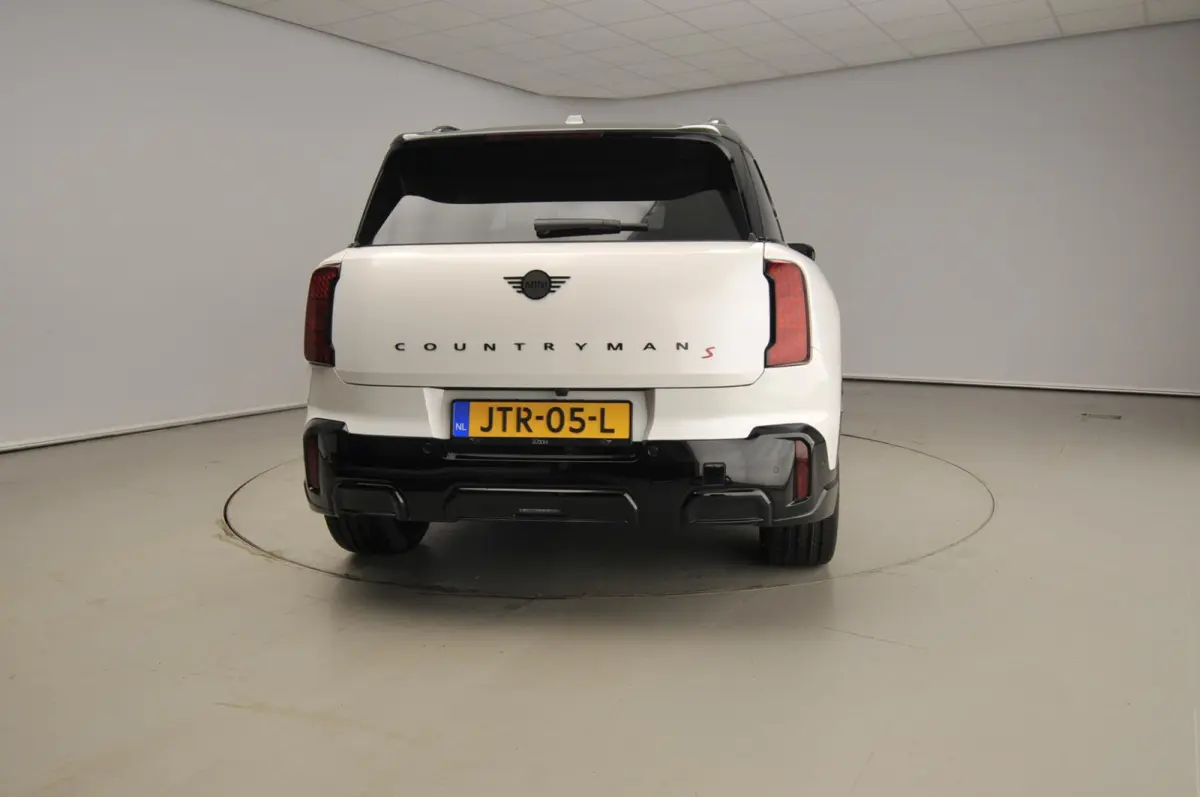 2.0 S John Cooper Works ALL4 John Cooper Works | pakket L | Panoramadak | Harman-Kardon | Driving Assistant Plus | Stoelverwarming | Comfort Access |