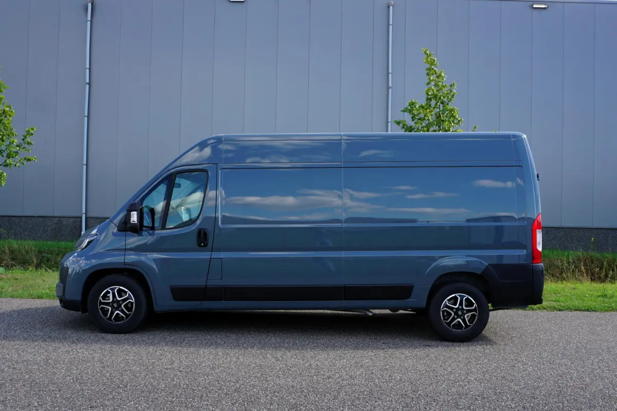 2.2 MultiJet 180 L3H2 3.5t in Topstaat |2 stoelen |Adaptive Cruise |Automaat |BPM Voordeel |Camperabasis |Full-LED |Rondom parkeersensoren |Achteruitrijcamera |Digitale binnenspiegel |Betimm