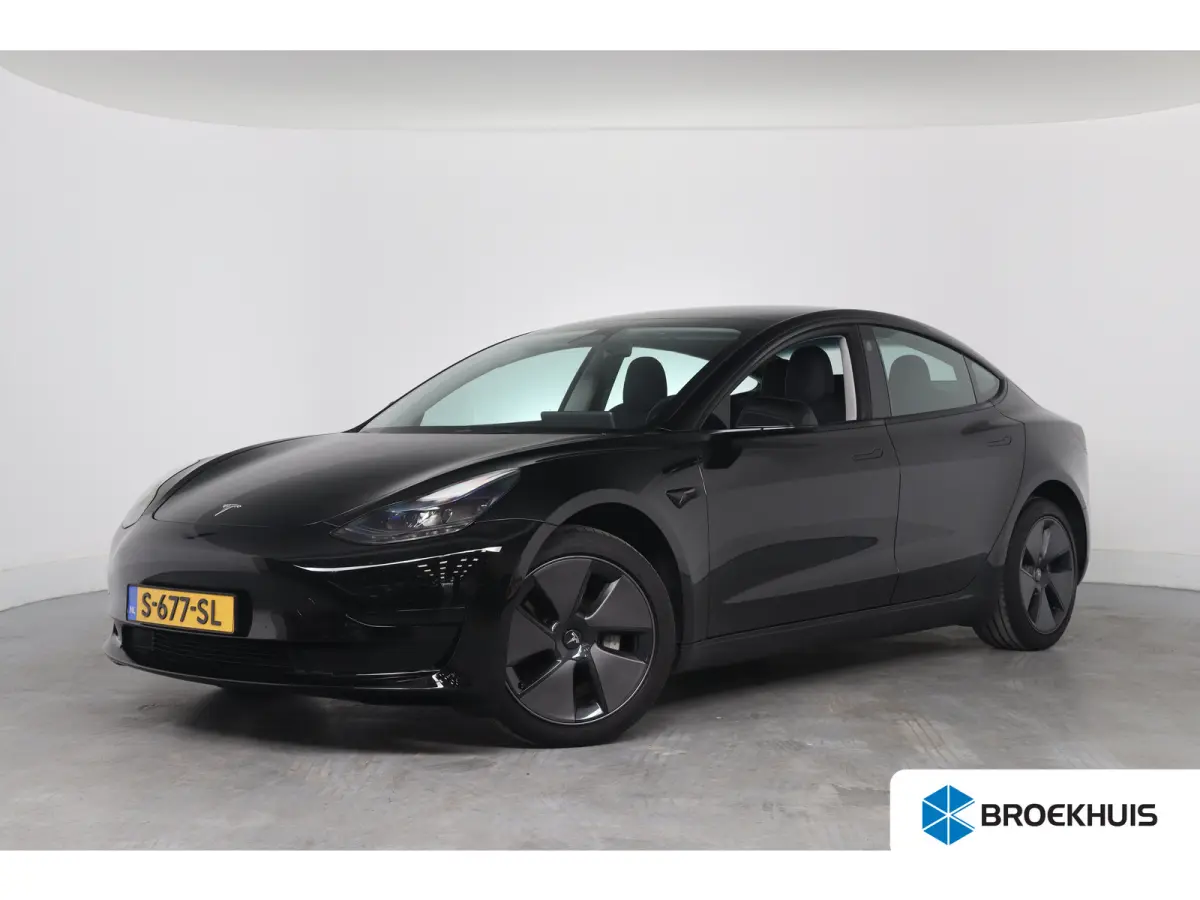 RWD 60 kWh | SOH 92% | 1e Eigenaar! | Panoramadak | Leder | LED | Keyless | 360 Camera | Clima | Stoelverwarming | Navi