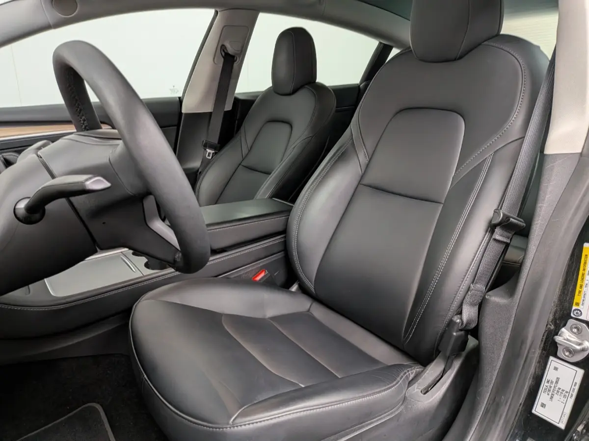 RWD 60 kWh | SOH 92% | 1e Eigenaar! | Panoramadak | Leder | LED | Keyless | 360 Camera | Clima | Stoelverwarming | Navi
