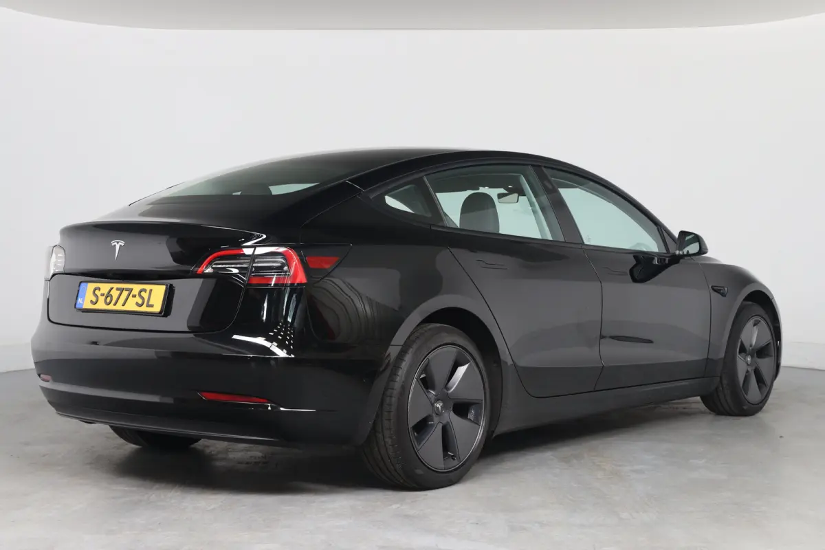 RWD 60 kWh | SOH 92% | 1e Eigenaar! | Panoramadak | Leder | LED | Keyless | 360 Camera | Clima | Stoelverwarming | Navi