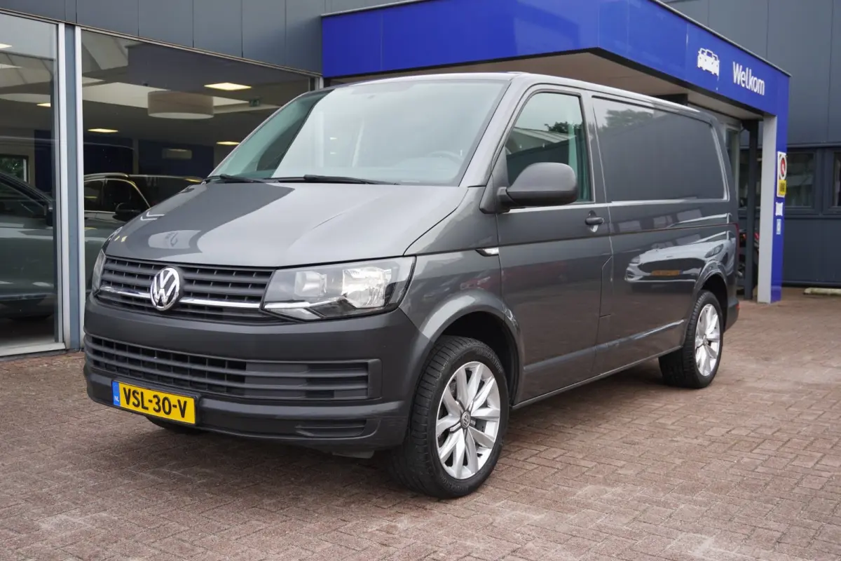 2.0 TDI L1H2 Highline | 3 zitter | Carplay | LM velgen | Vol opties | Elek. pakket | Inruil mogelijk