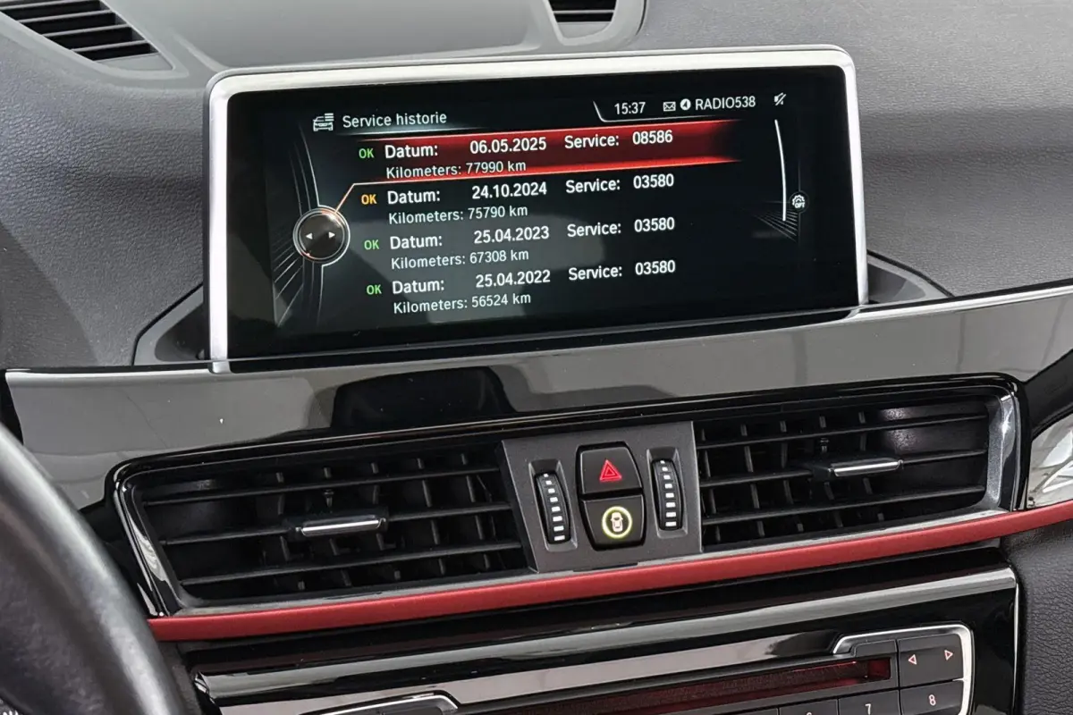 sDrive18i Executive Sport Line Panoramadak Trekhaak Groot Navi Stoelverwarming