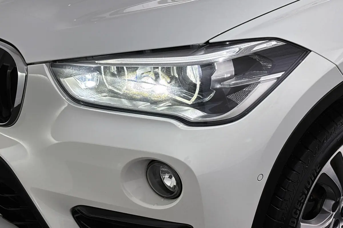 sDrive18i Executive Sport Line Panoramadak Trekhaak Groot Navi Stoelverwarming