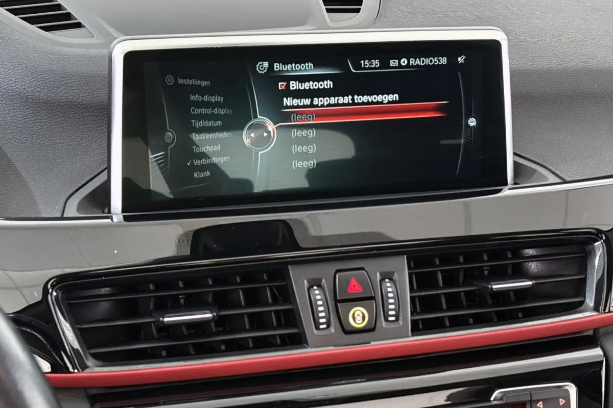 sDrive18i Executive Sport Line Panoramadak Trekhaak Groot Navi Stoelverwarming