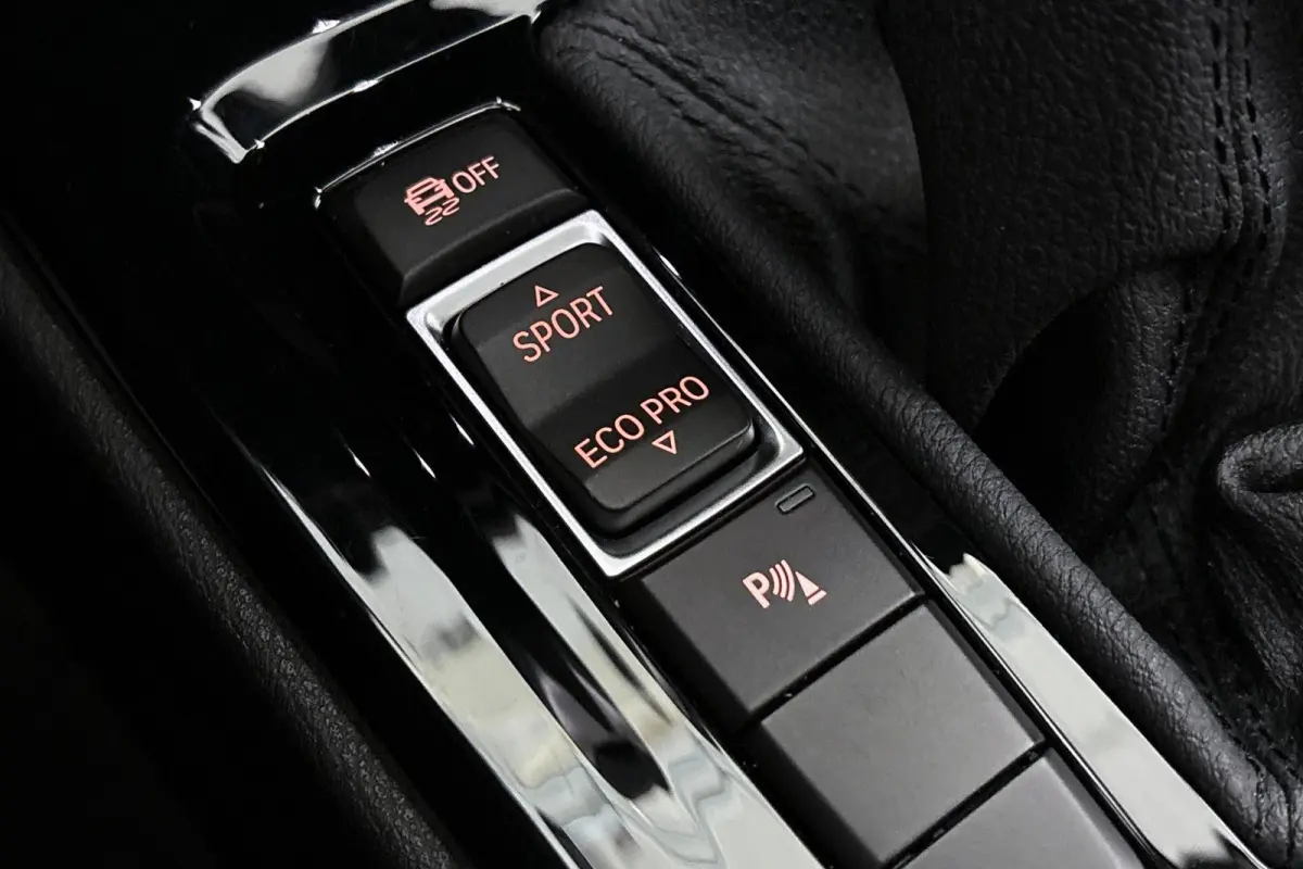 sDrive18i Executive Sport Line Panoramadak Trekhaak Groot Navi Stoelverwarming