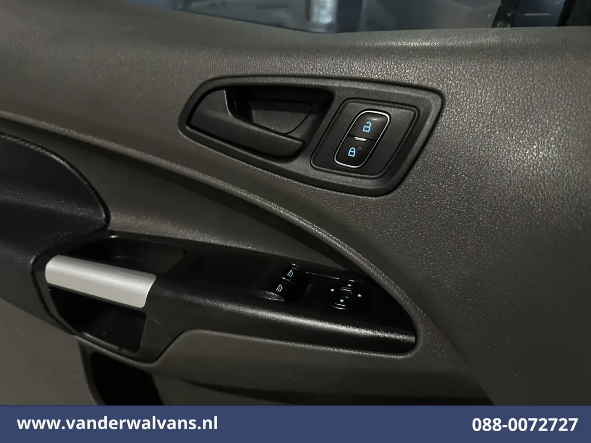 1.5 EcoBlue 120pk L2H1 Euro6 Airco | Navigatie | Camera | Stoelverwarming | Apple Carplay Android auto, verwarmde voorruit, parkeersensoren