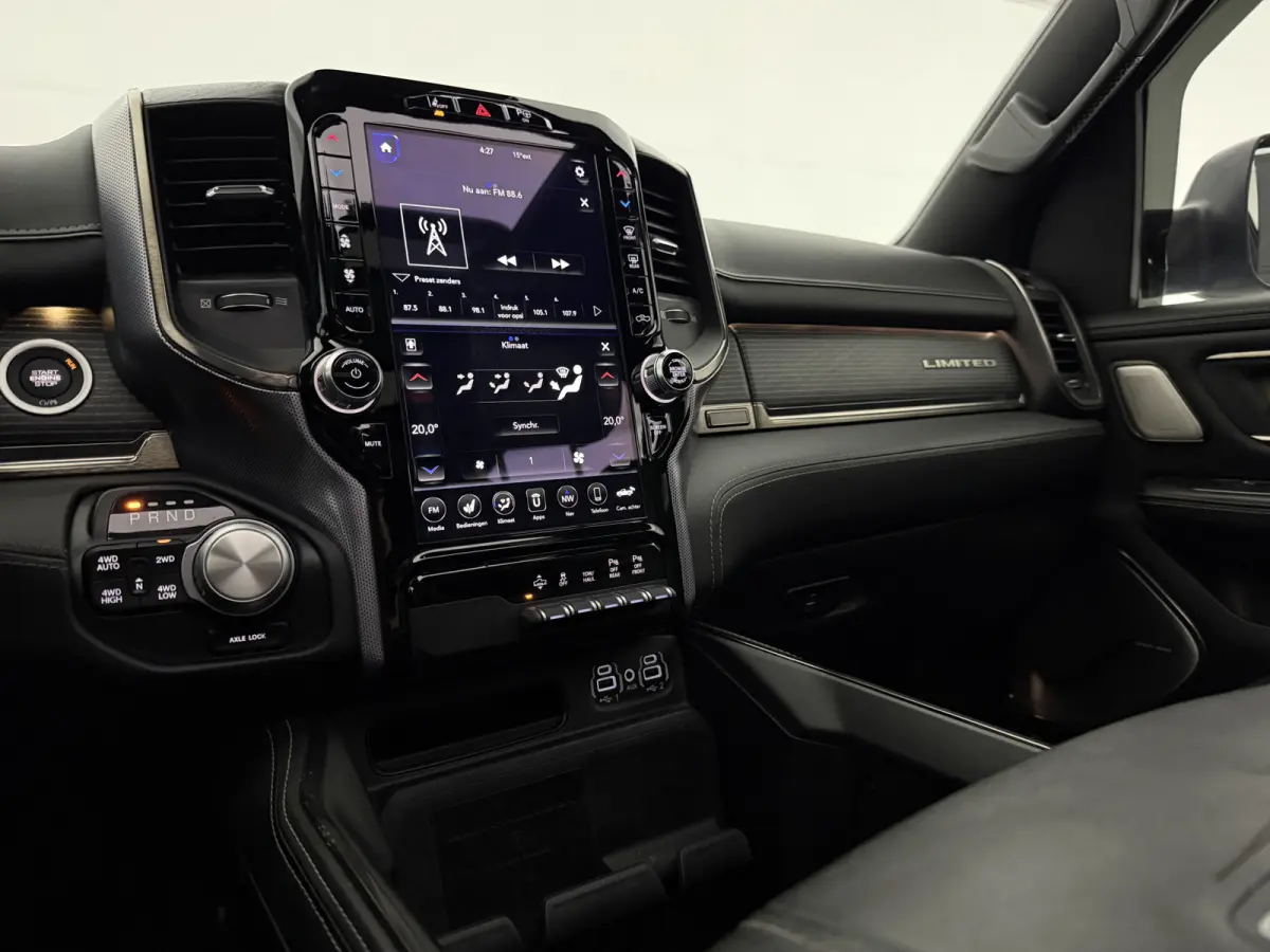 1500 HEMI 5.7 V8 4×4 Limited | Luchtvering | 22'' Fuel | Widebody | H/K | Pano | Carplay | Trekhaak