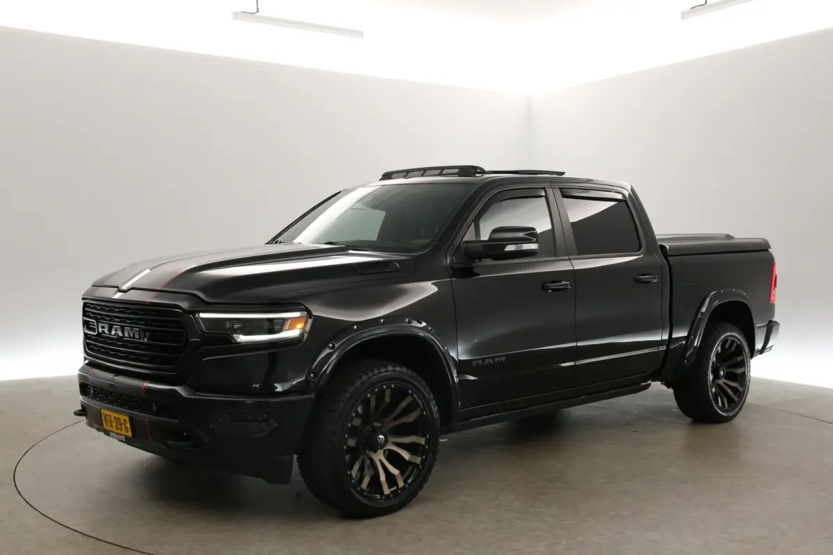 1500 HEMI 5.7 V8 4×4 Limited | Luchtvering | 22'' Fuel | Widebody | H/K | Pano | Carplay | Trekhaak