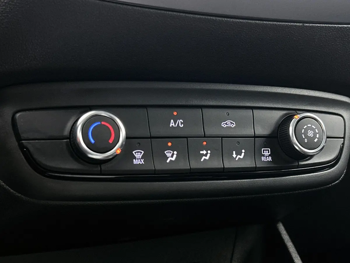 1.2 Turbo Edition | CruiseControl | Apple Carplay/Android Auto | Achteruitrijcamera