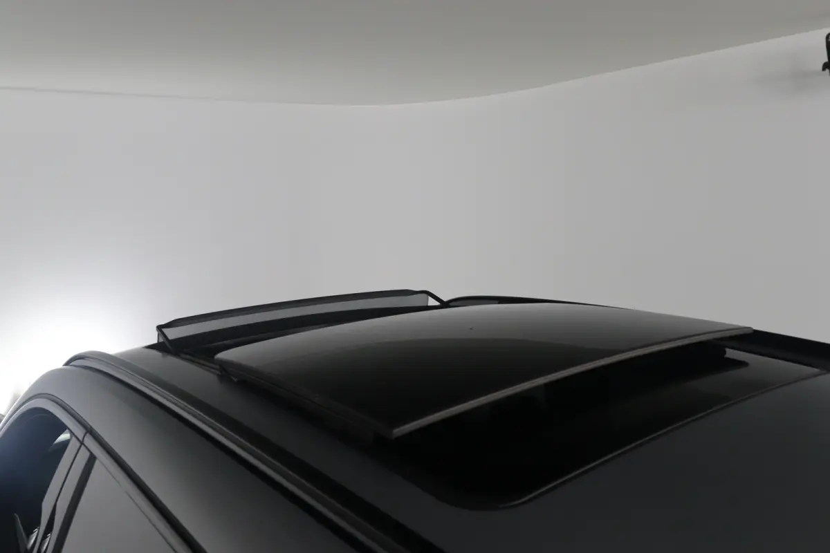 xDrive30e M-Sport | 1e Eigenaar! | SOH 95% | Open Dak | Trekhaak | Sfeerverlichting | harman/Kardon | LED | Memory | HUD | 360 Camera | Cruise | 20 '' Lichtmetalen Velgen