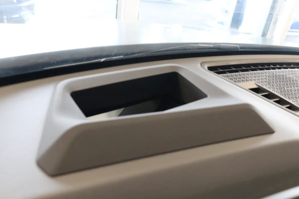 xDrive30e M-Sport | 1e Eigenaar! | SOH 95% | Open Dak | Trekhaak | Sfeerverlichting | harman/Kardon | LED | Memory | HUD | 360 Camera | Cruise | 20 '' Lichtmetalen Velgen