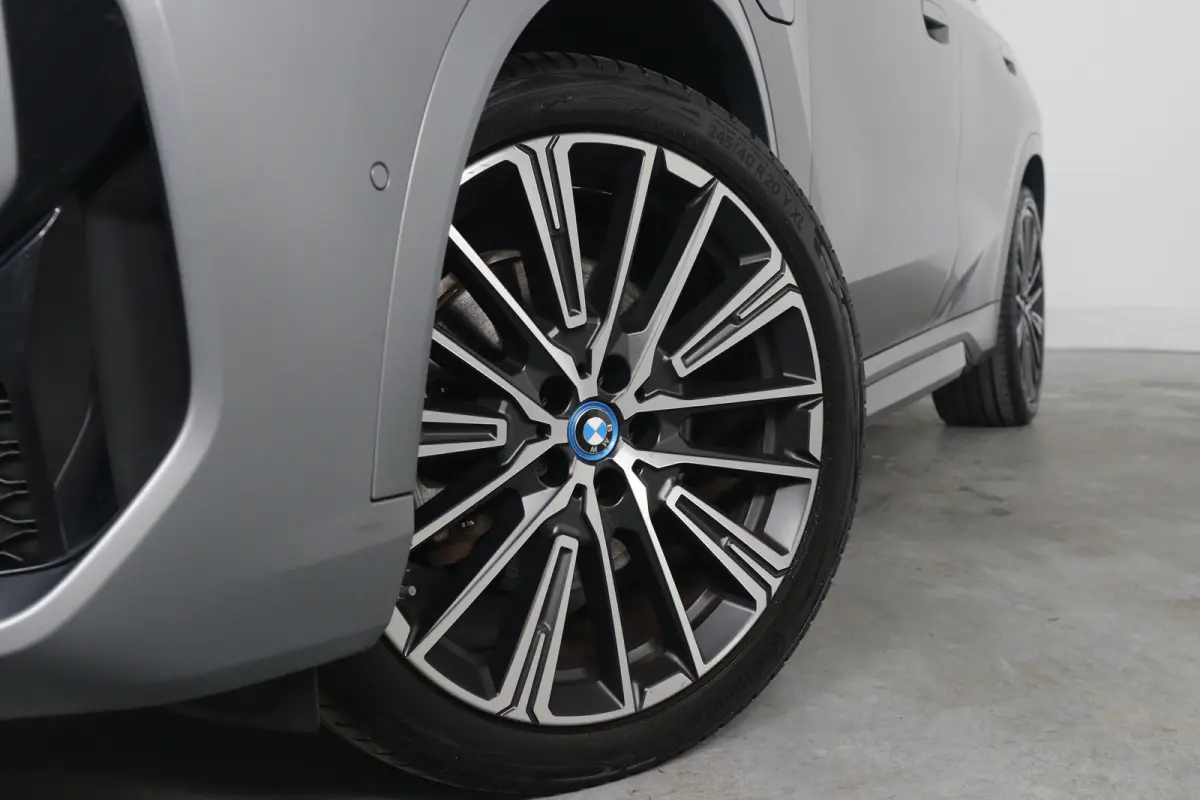 xDrive30e M-Sport | 1e Eigenaar! | SOH 95% | Open Dak | Trekhaak | Sfeerverlichting | harman/Kardon | LED | Memory | HUD | 360 Camera | Cruise | 20 '' Lichtmetalen Velgen