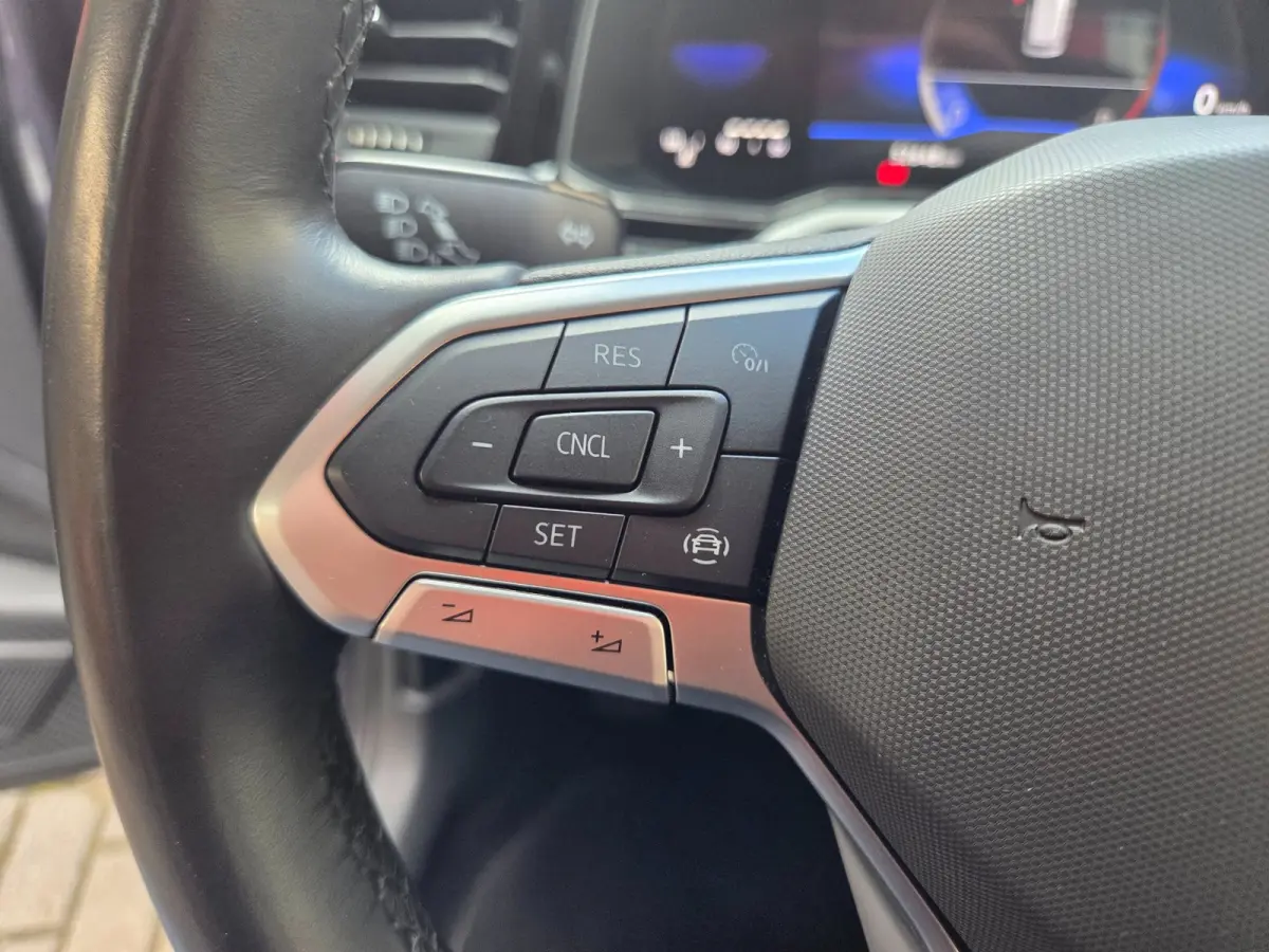 1.0 TSI Life Apple Carplay- Android auto/ Parkeersensoren voor + achter/ Rijklaarprijs!