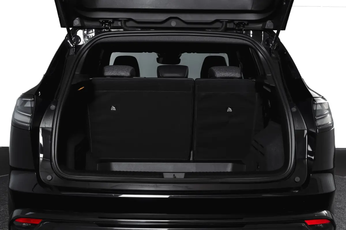 1.3 mild hybrid 160 X-Tronic techno | Pano | Winterpack | Dig. Cockpit | Adapt. Cruise | PDC | Camera | NAV+App. Connect | ECC | LM 20" | 4628
