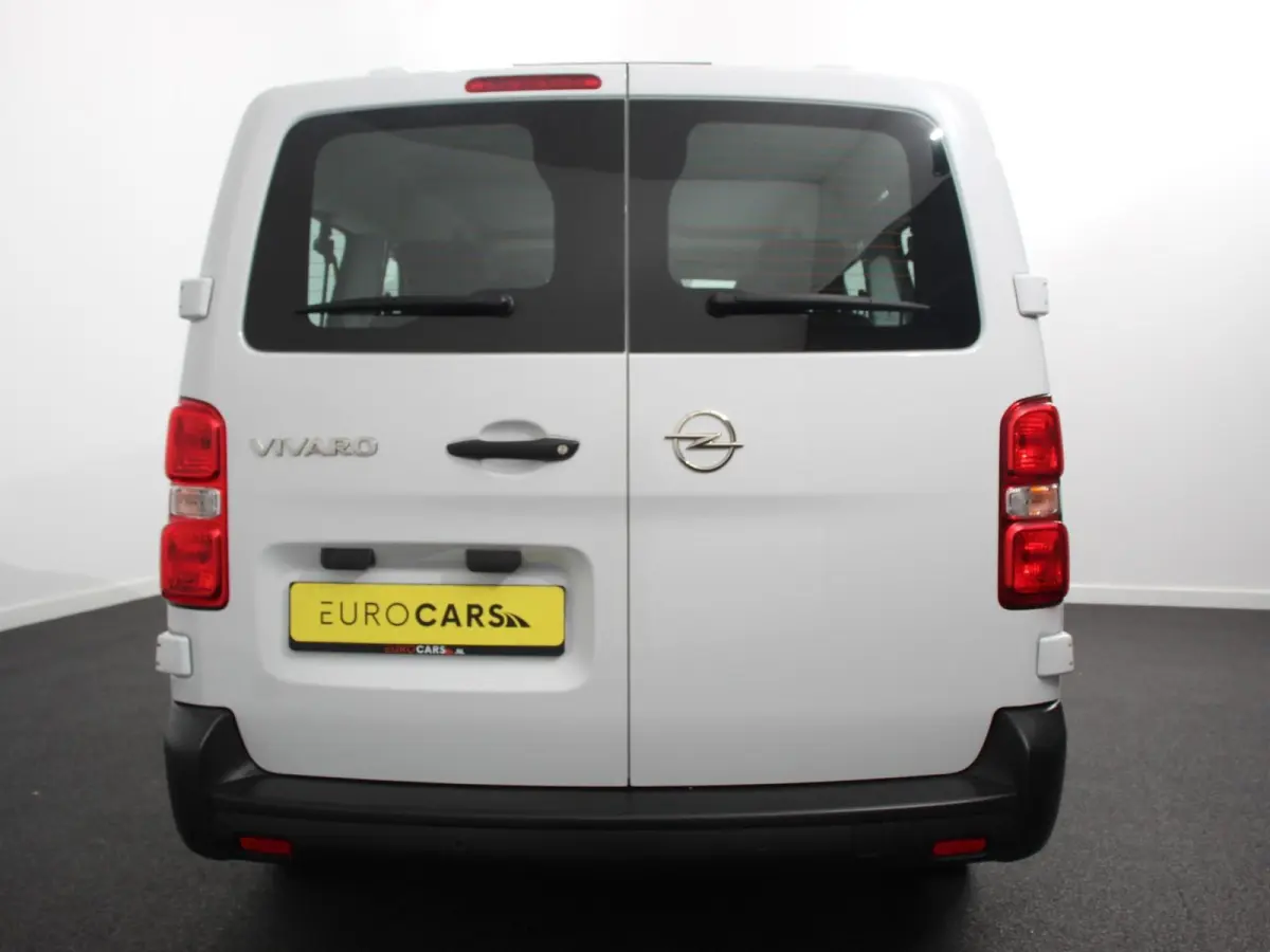 1.5 CDTI L3H1 9persoons PERSONENBUS Prijs is incl. BTW/BPM Climate control Cruise control Radio Apple Carplay/ Android Auto