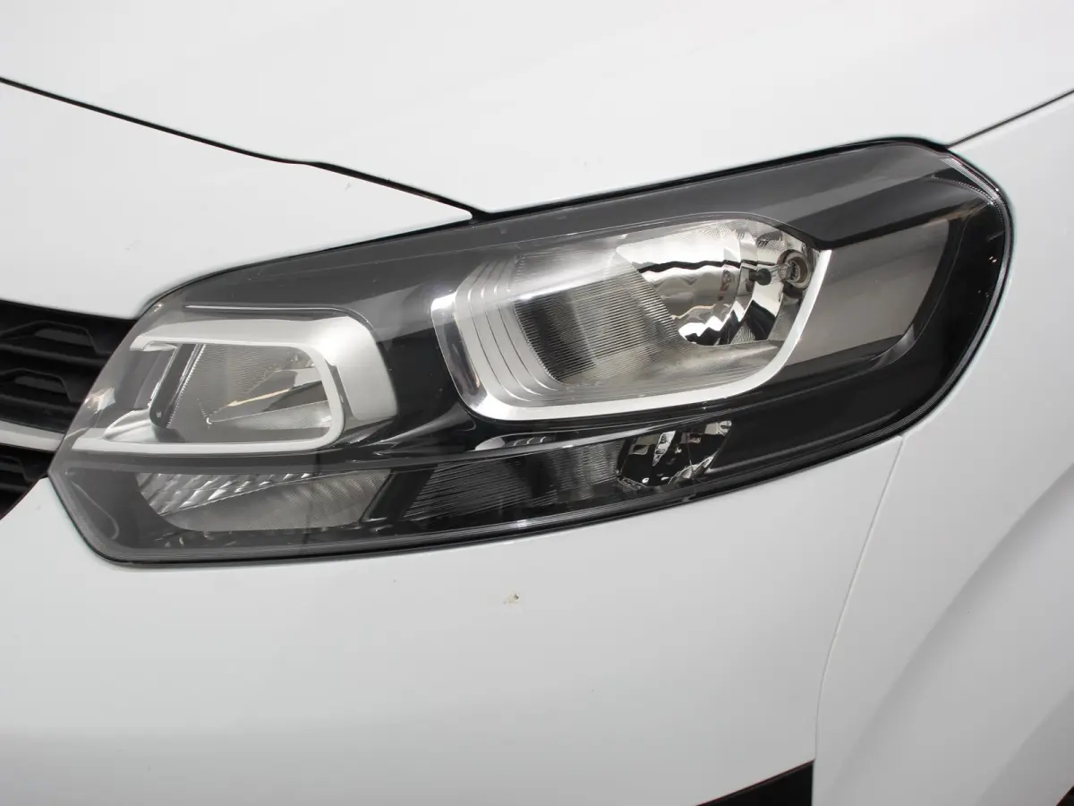 1.5 CDTI L3H1 9persoons PERSONENBUS Prijs is incl. BTW/BPM Climate control Cruise control Radio Apple Carplay/ Android Auto