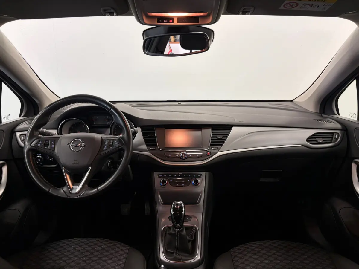 1.0 Business Executive*Winter-Pakket*Airco*Navi*PDC*Led*Carplay*