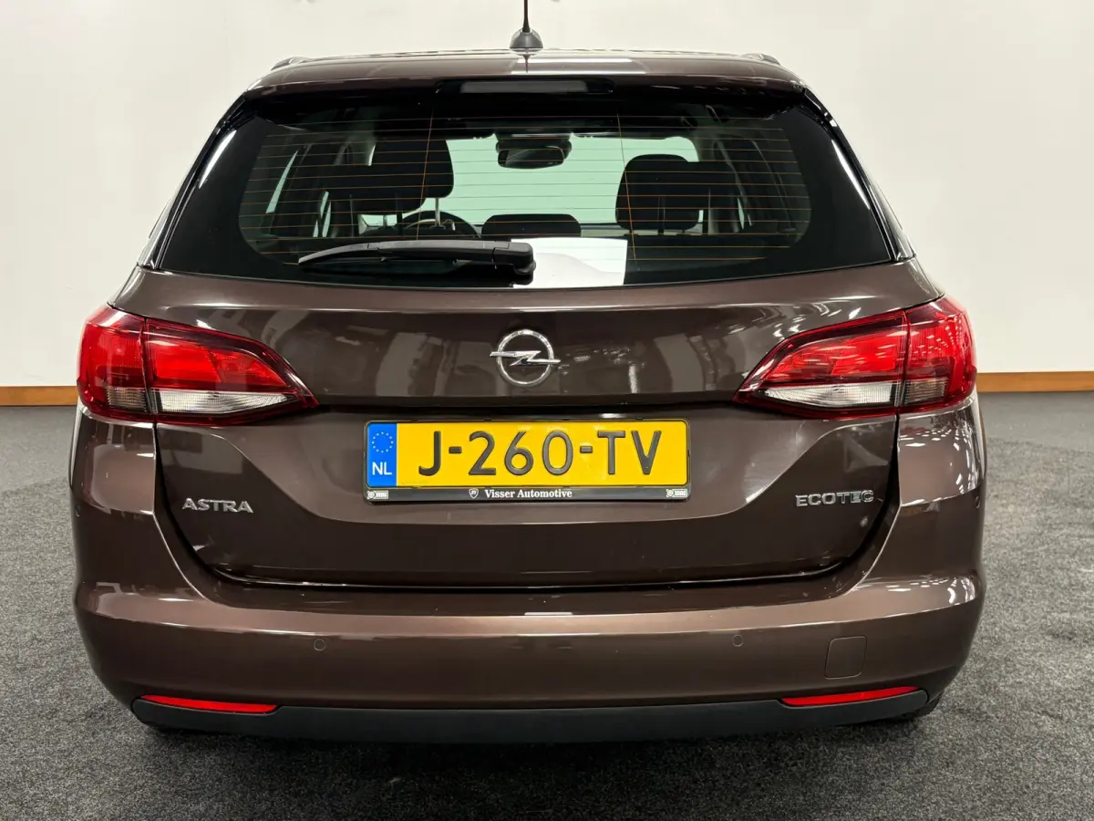 1.0 Business Executive*Winter-Pakket*Airco*Navi*PDC*Led*Carplay*
