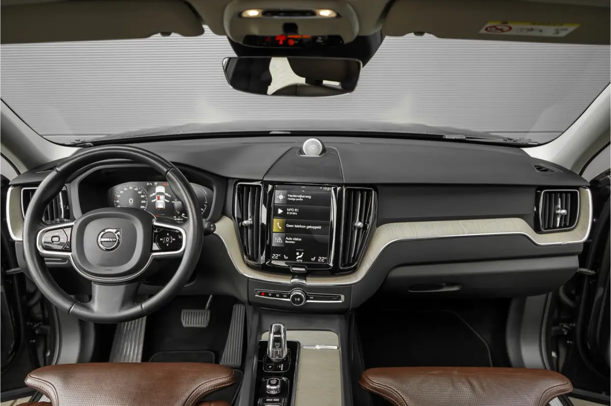 2.0 T8 Twin Engine AWD Inscription Pano CarPlay Camera 360° Trekhaak 20"