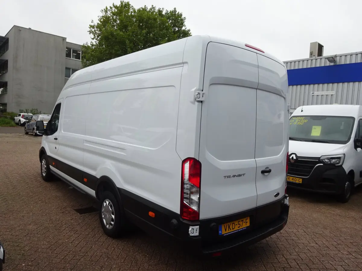 350 2.0 TDCI L4H3 Trend RWD AIRCO 3 ZITPLAATSEN