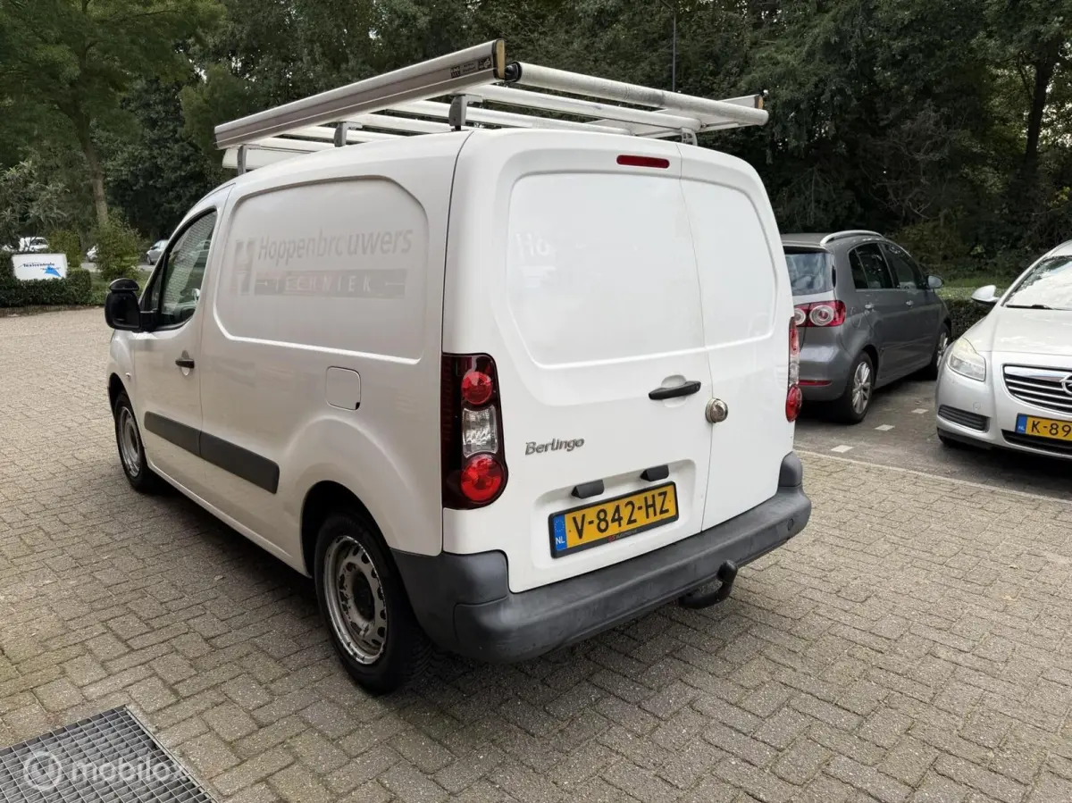 bestel 1.6 BlueHDI 100 Club Economy