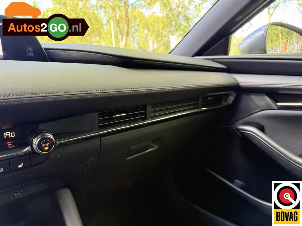 2.0 e-SkyActiv-G M Hybrid 122