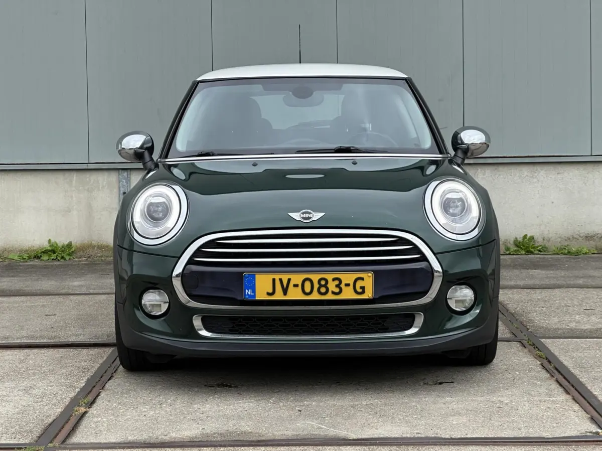 1.5 Cooper Chili Serious Business automaat!