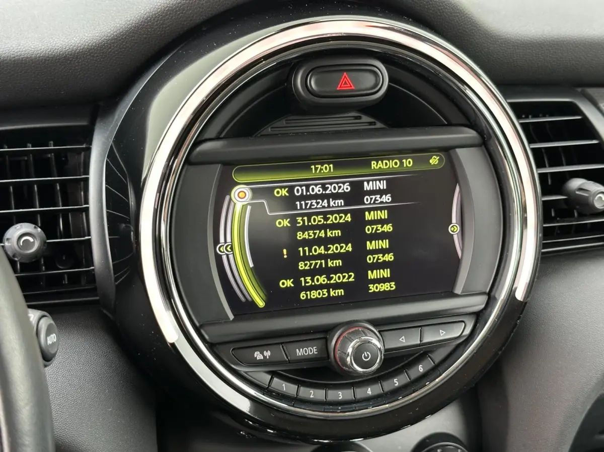 1.5 Cooper Chili Serious Business automaat!