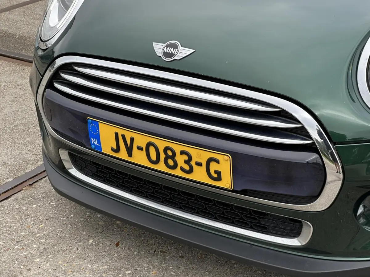 1.5 Cooper Chili Serious Business automaat!