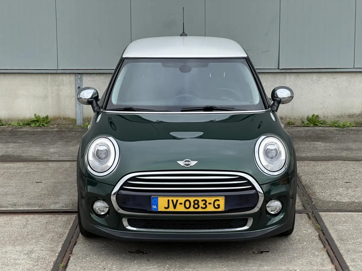 1.5 Cooper Chili Serious Business automaat!
