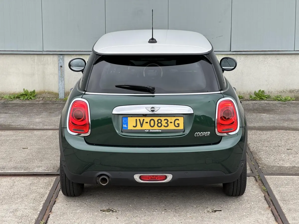 1.5 Cooper Chili Serious Business automaat!