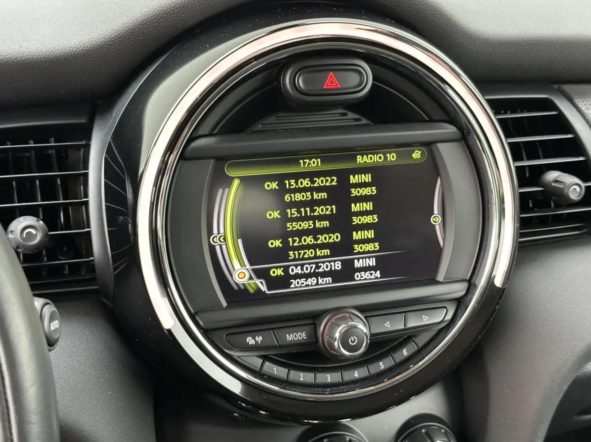 1.5 Cooper Chili Serious Business automaat!