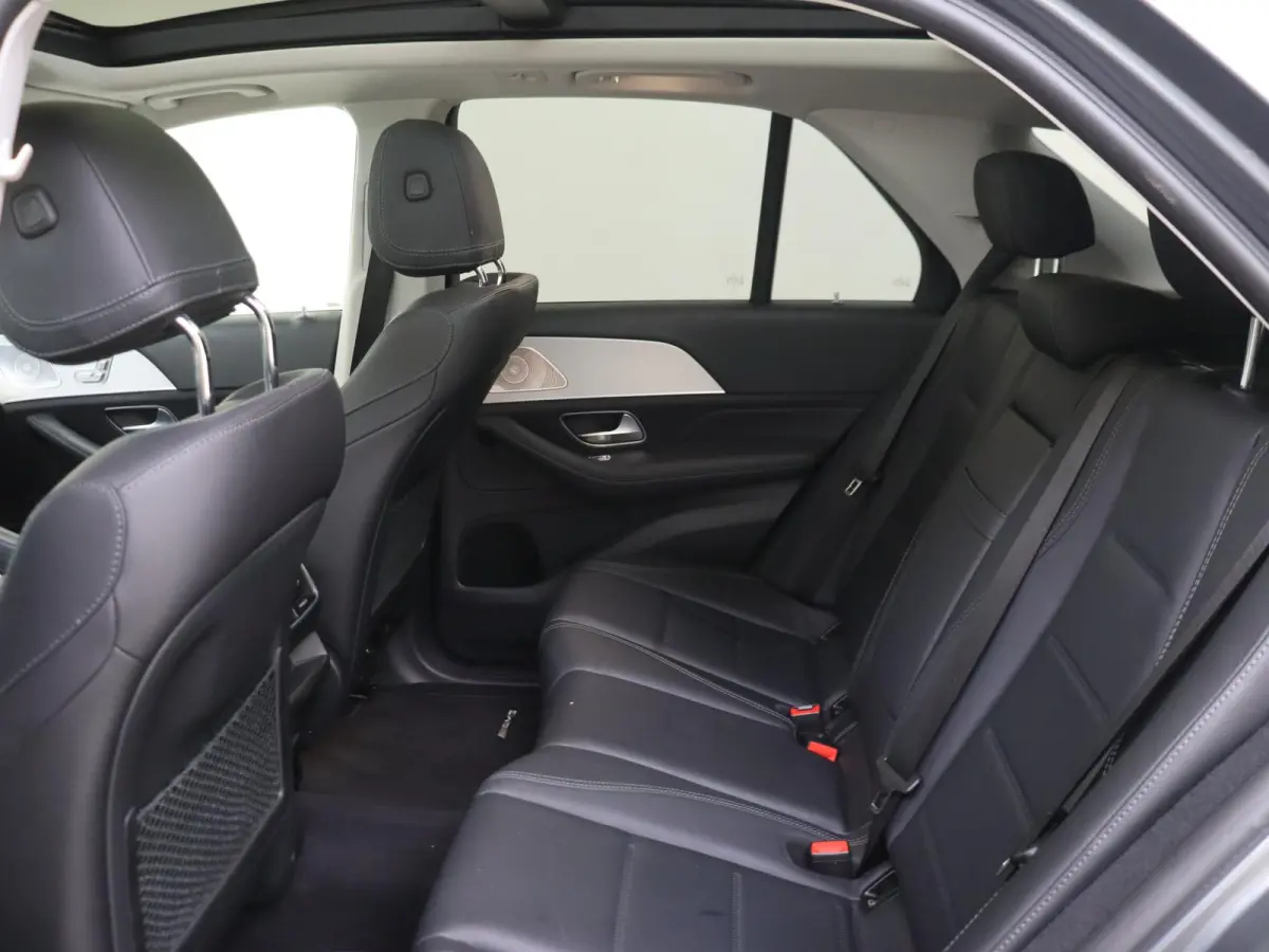 350 e 4MATIC Premium Plus Panoramadak / Elektr. Stoelen / Burmester / 360 Camera / Keyless / Nightpakket / Elektr. Trekhaak