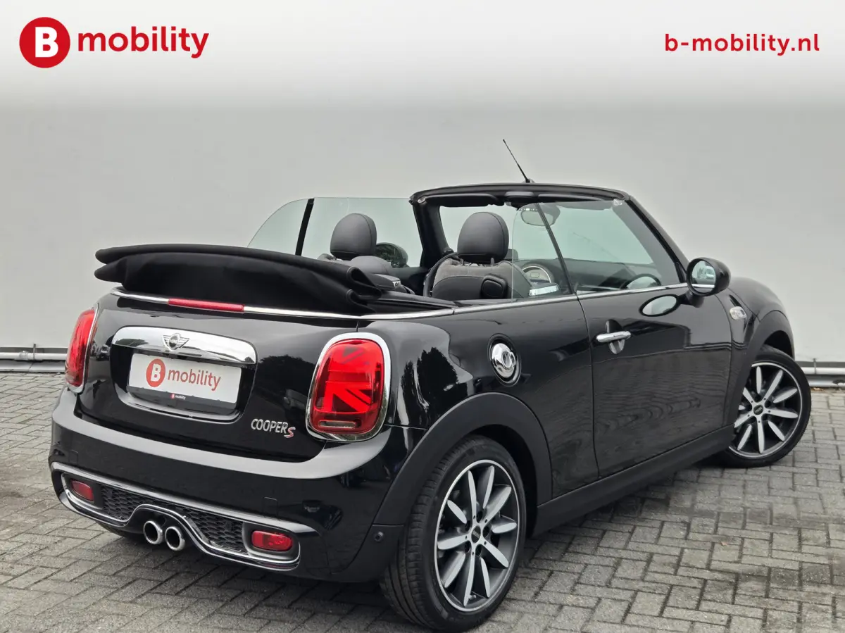 2.0 S Chili Serious Business Head-Up Harman/Kardon | Achteruitrijcamera | Apple CarPlay | Stoelverwarming | Navigatie
