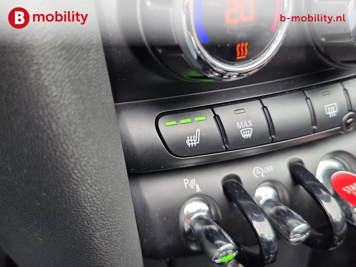 2.0 S Chili Serious Business Head-Up Harman/Kardon | Achteruitrijcamera | Apple CarPlay | Stoelverwarming | Navigatie