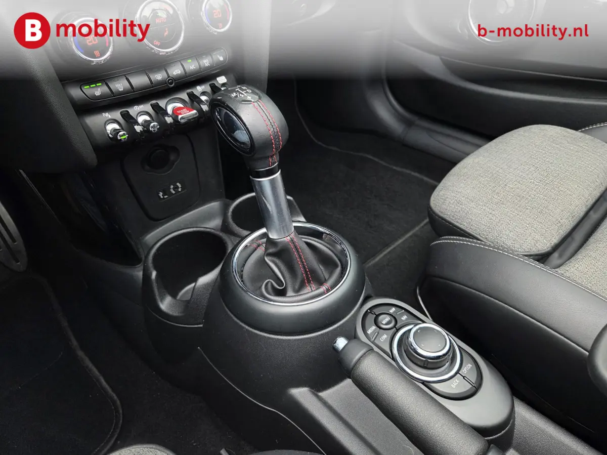 2.0 S Chili Serious Business Head-Up Harman/Kardon | Achteruitrijcamera | Apple CarPlay | Stoelverwarming | Navigatie