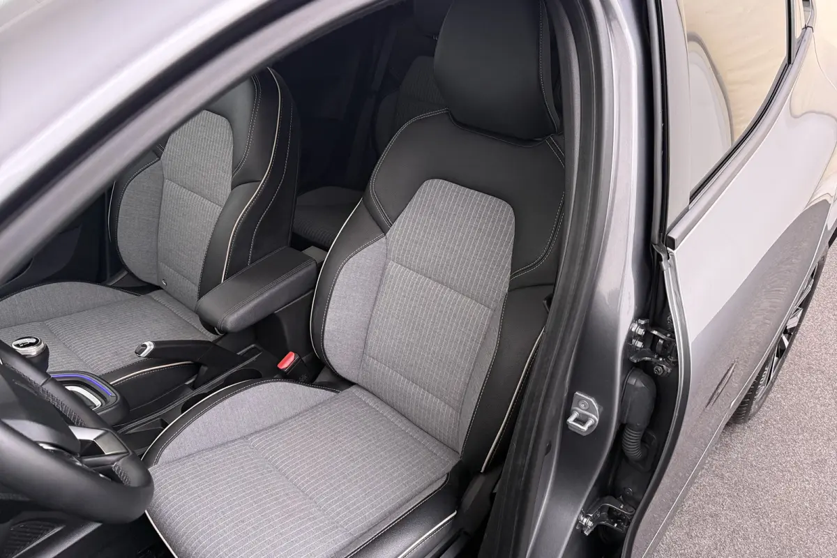 1.0 92 PK TCe Techno Half-Leder Sportstoelen Camera Carplay