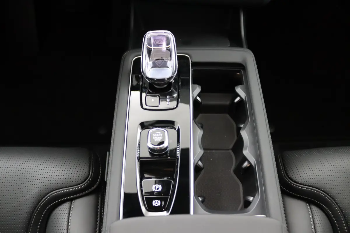 T8 Plug-in hybrid AWD Ultra Black Ed. Exec. | HEICO Edition | Bowers & Wilkins | Luchtvering  | Massage |