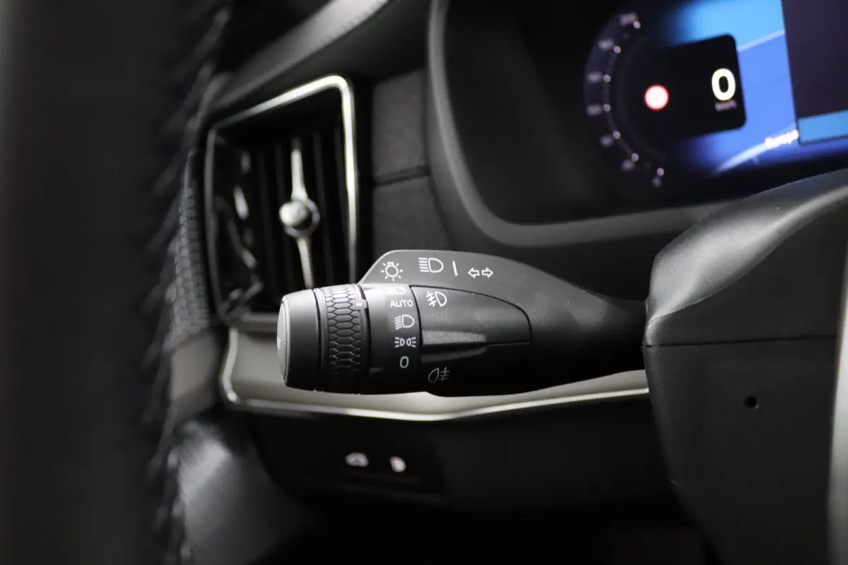 T8 Plug-in hybrid AWD Ultra Black Ed. Exec. | HEICO Edition | Bowers & Wilkins | Luchtvering  | Massage |
