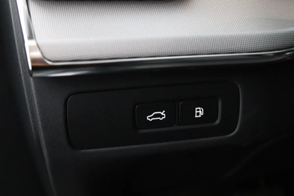 T8 Plug-in hybrid AWD Ultra Black Ed. Exec. | HEICO Edition | Bowers & Wilkins | Luchtvering  | Massage |
