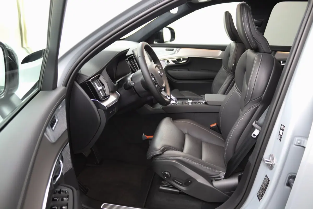 T8 Plug-in hybrid AWD Ultra Black Ed. Exec. | HEICO Edition | Bowers & Wilkins | Luchtvering  | Massage |