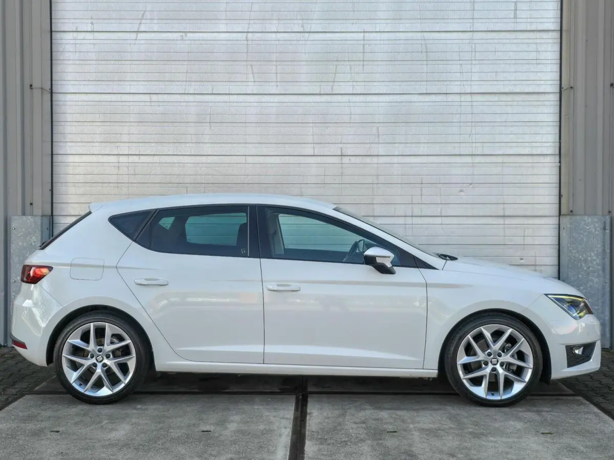1.4 FR|CARPLAY|CRUISE|SEAT SOUND|STOELVERWARMING