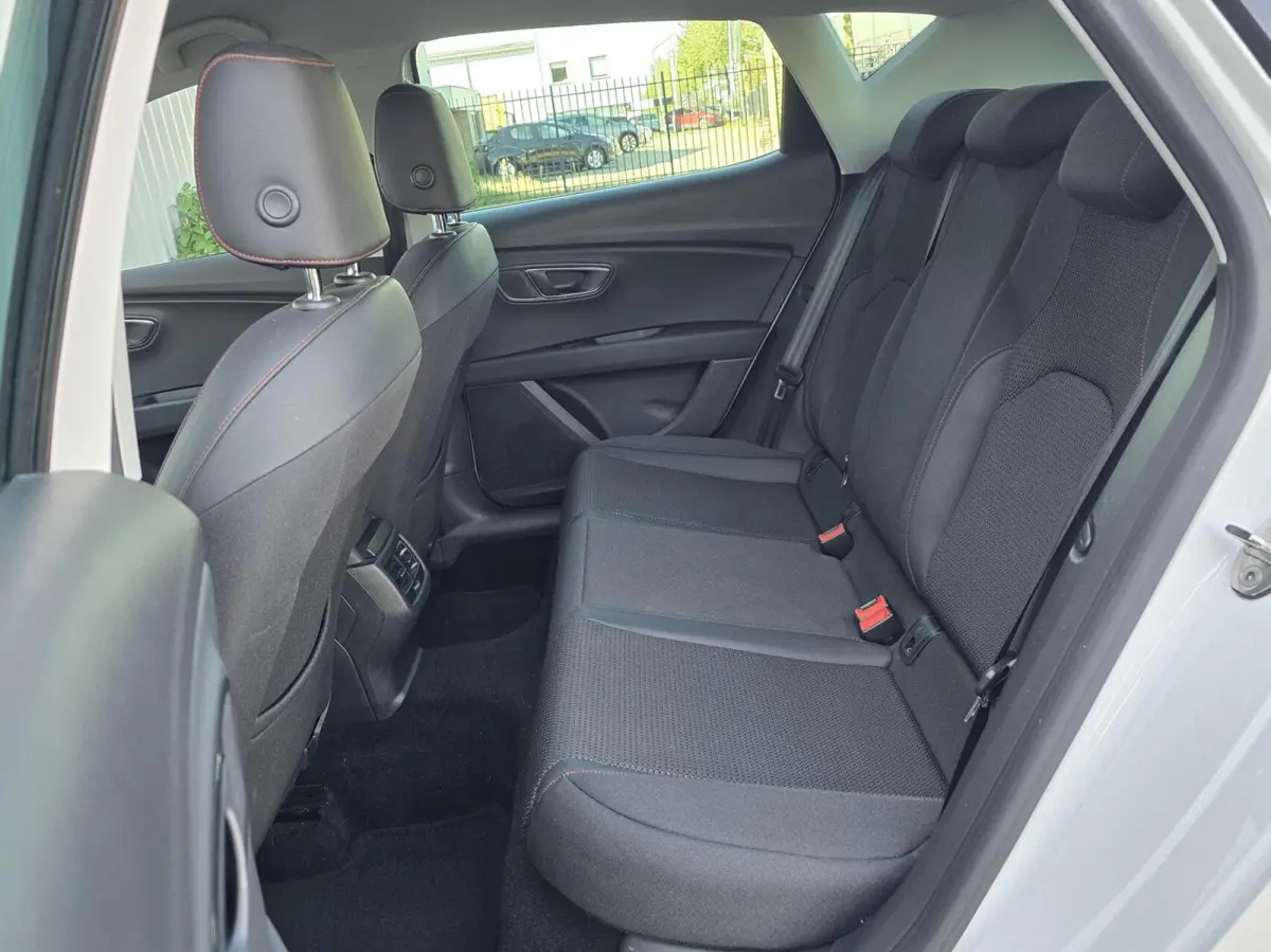 1.4 FR|CARPLAY|CRUISE|SEAT SOUND|STOELVERWARMING