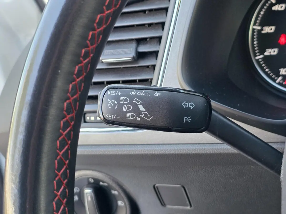 1.4 FR|CARPLAY|CRUISE|SEAT SOUND|STOELVERWARMING