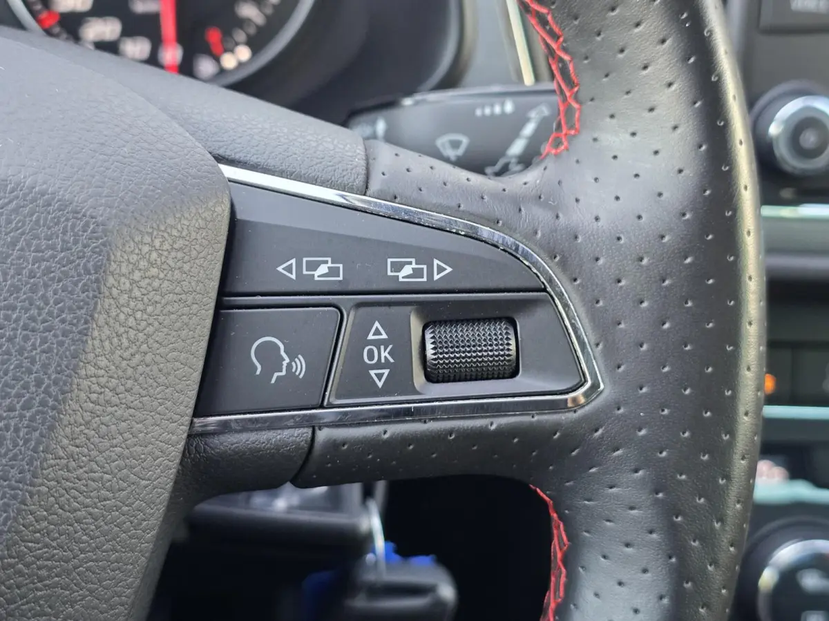 1.4 FR|CARPLAY|CRUISE|SEAT SOUND|STOELVERWARMING