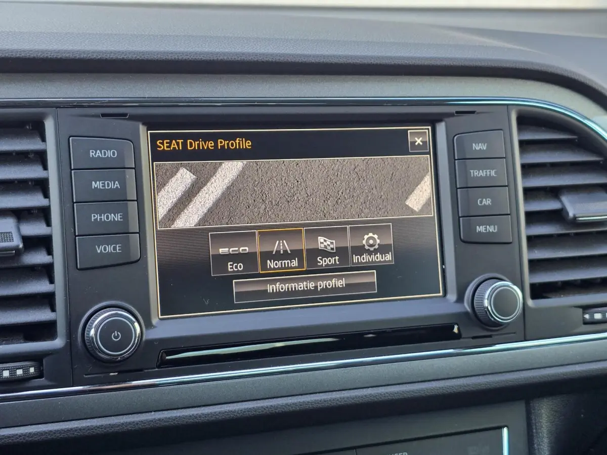 1.4 FR|CARPLAY|CRUISE|SEAT SOUND|STOELVERWARMING